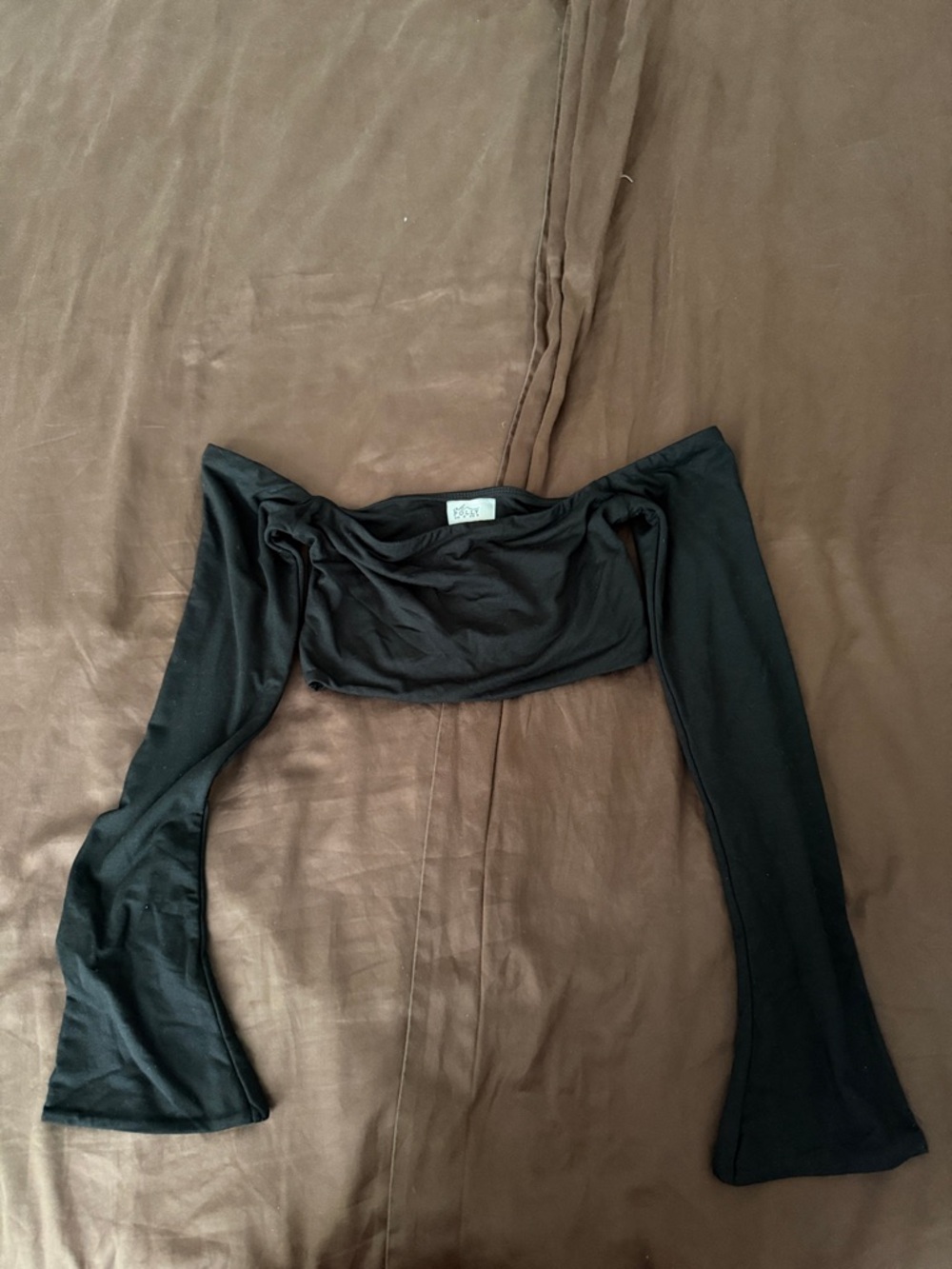 OH POLLY Black Off-Shoulder Long Sleeve Crop Top